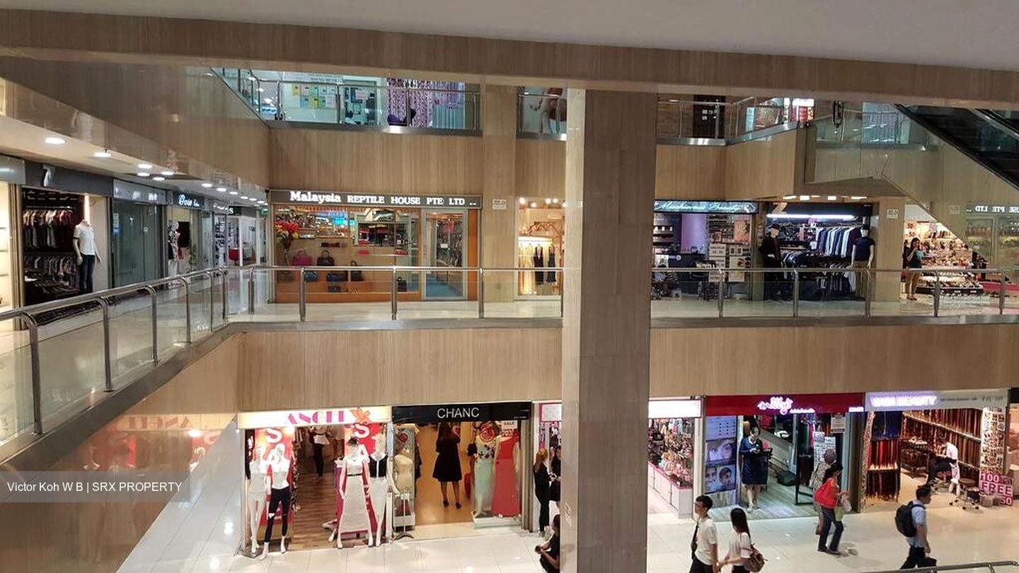 Scotts Road (D9), Retail #504182391